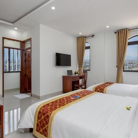 Hotel Khach San Pham Gia Da Nang Zewnętrze zdjęcie